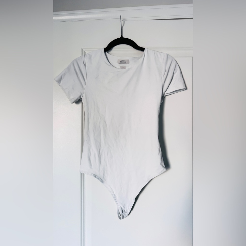 Aritzia Babaton Contour t-shirt bodysuit